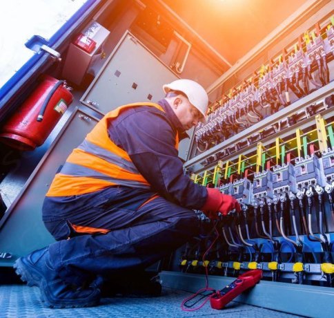 Industrial Electrician vs_ Commercial Electrician